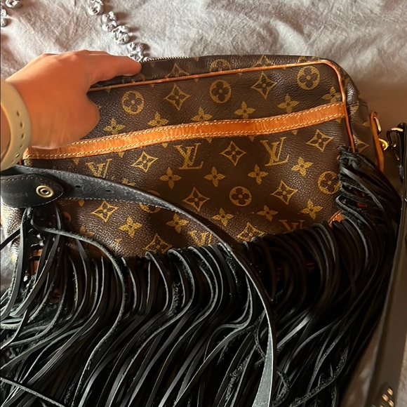 Louis Vuitton Brown and Black Fringe Crossbody Bag. consider reasonable offers - Picture 5 of 7